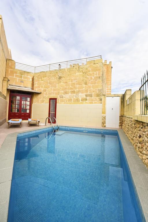 Ta'Kemmuna Hotel Qala Habitación foto